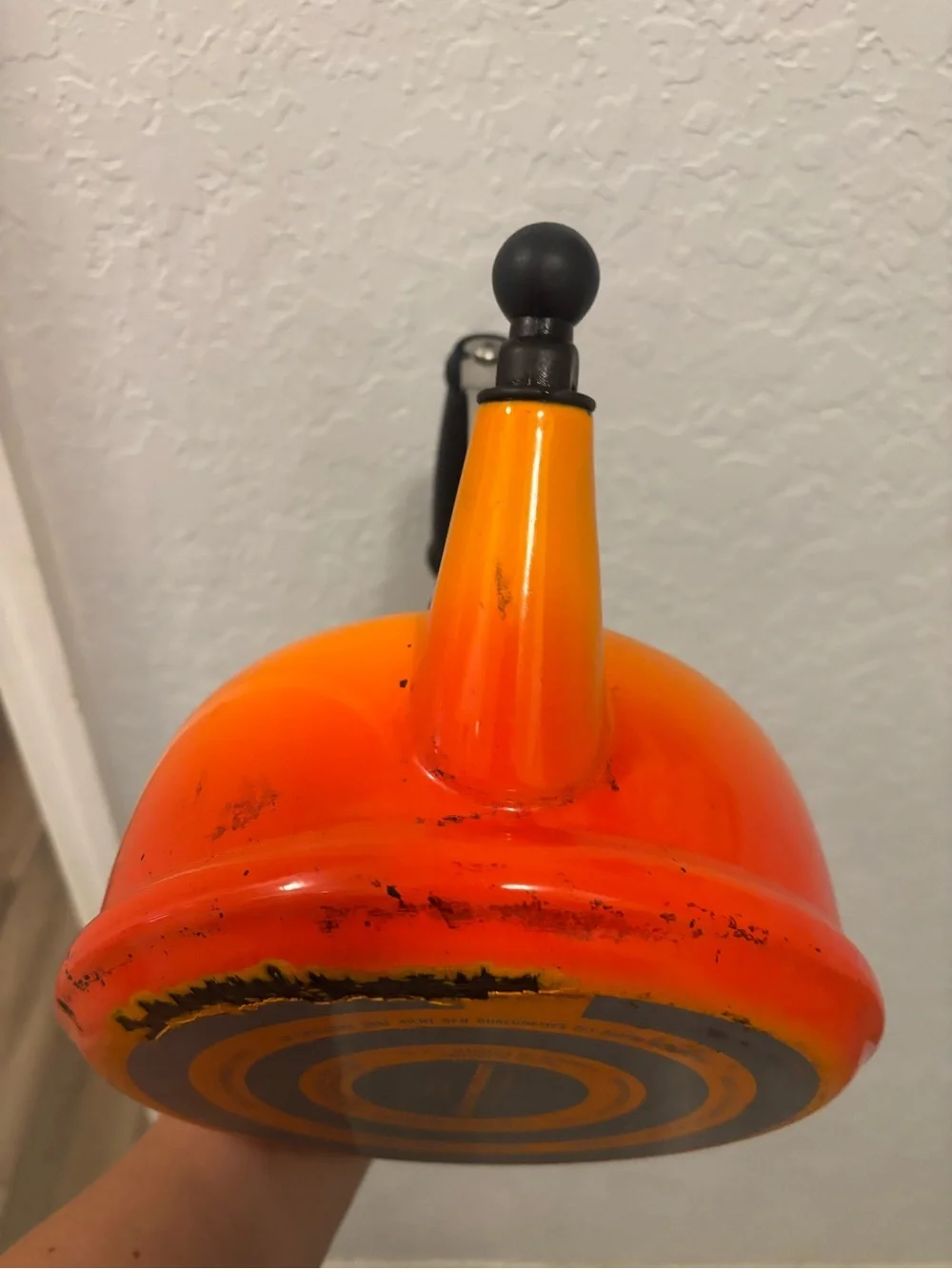 Le Creuset Tea Kettle Classic Orange 1.7 Quart